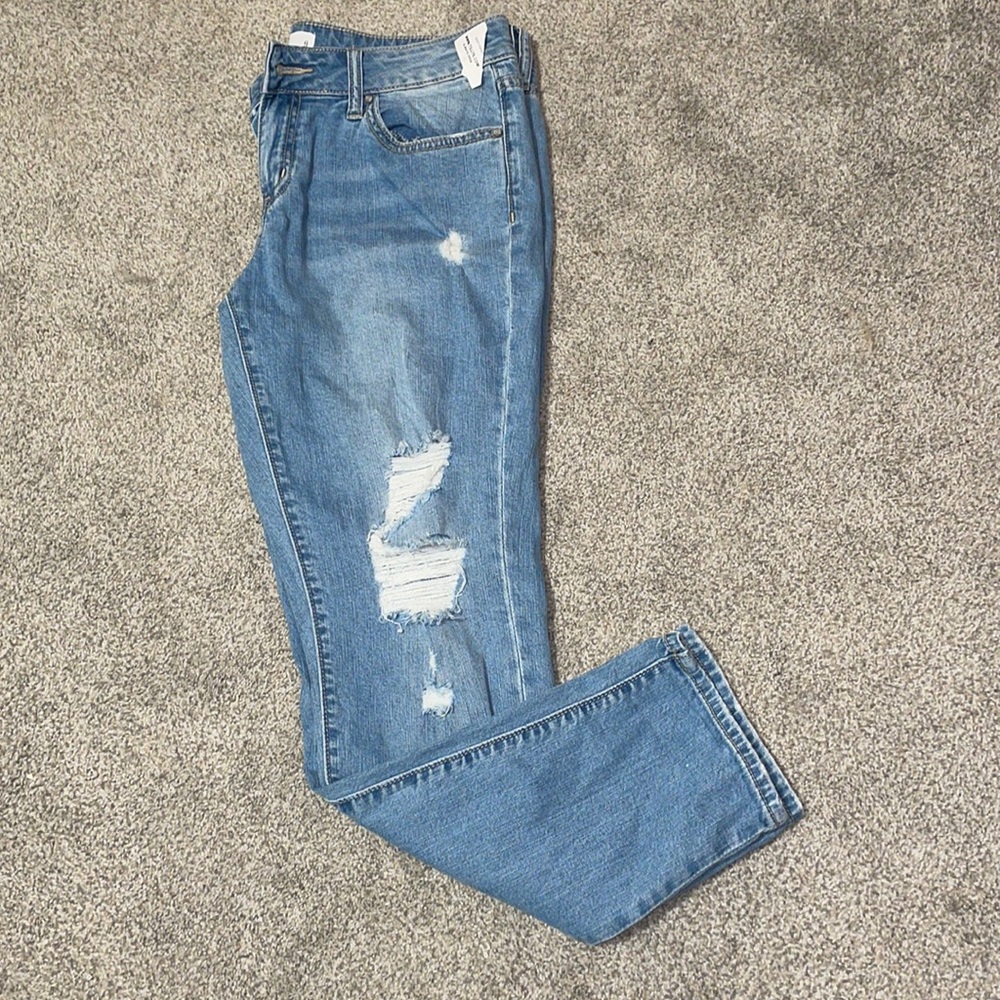 Tillys boyfriend jeans never worn